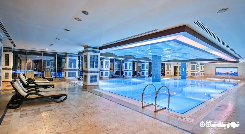 استخر سرپوشیده هتل